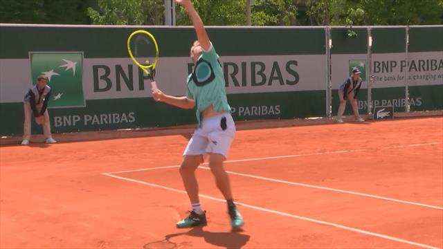 Voici le pire smash du premier tour et il est signé Davidovich Fokina Voici le pire smash du premier tour et il est signé Davidovich Fokina