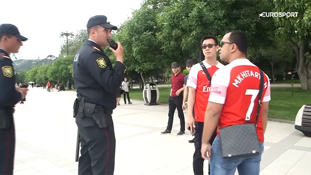 Video - Arsenal fans wearing Mkhitaryan shirts stopped by police in Baku Video - Arsenal fans wearing Mkhitaryan shirts stopped by police in Baku