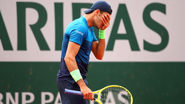 Matteo Berrettini eliminato: sfuma la sfida con Federer al terzo turno