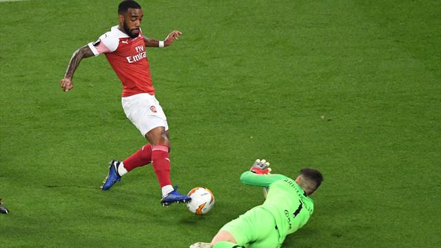 La moviola di Chelsea-Arsenal: niente su rigore su Lacazette, Rocchi dà quello su Giroud