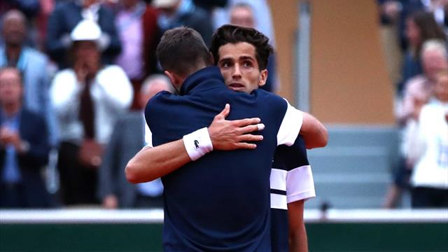 Une balle de match pas comme les autres : Paire et Herbert se sont offert une magnifique étreinte Une balle de match pas comme les autres : Paire et Herbert se sont offert une magnifique étreinte