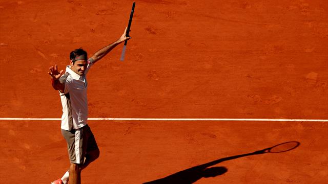 Federer battles past Ruud to reach last 16 in historic win