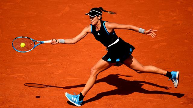 Muguruza powers past Svitolina into French Open fourth round
