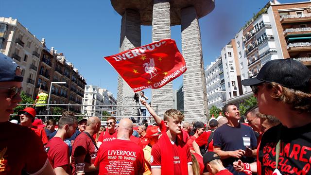 Ambientazo en las fan zones de Liverpool y Tottenham en Madrid antes de la final de la Champions Ambientazo en las fan zones de Liverpool y Tottenham en Madrid antes de la final de la Champions