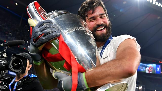 Trophée Yachine : Alisson Becker sacré meilleur gardien de l'année