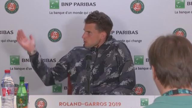 Thiem énervé d'avoir dû abréger sa conf' de presse pour Serena : "C'est une blague ?" Thiem énervé d'avoir dû abréger sa conf' de presse pour Serena : "C'est une blague ?"