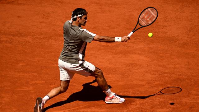 L'œil du coach : "Le revers chopé en retour de Federer ? Un modèle du genre" L'œil du coach : "Le revers chopé en retour de Federer ? Un modèle du genre"