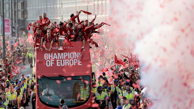500.000 Fans eskalieren völlig! Klopp & Co. feiern riesige Party in Liverpool 500.000 Fans eskalieren völlig! Klopp & Co. feiern riesige Party in Liverpool