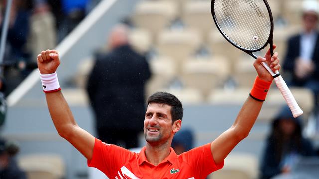 Round-up Dag 9: Djokovic nog zonder setverlies; Halep vermorzelt Swiatek