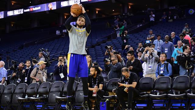 21 paniers à 3 points en toute décontraction : Curry est réglé pour le match 3
