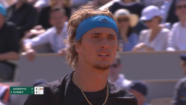 Comment Zverev a offert le deuxième set à Djokovic avec... trois doubles fautes Comment Zverev a offert le deuxième set à Djokovic avec... trois doubles fautes