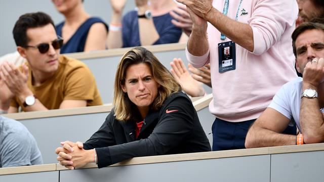 "C'est une honte" : Mauresmo et la WTA critiquent la programmation des demies dames
