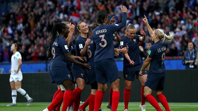 Gastgeber Frankreich startet furios gegen Südkorea
