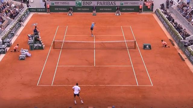 "Das gibt es nicht!" Thiem beendet Sensations-Rally auf unkonventionelle Art "Das gibt es nicht!" Thiem beendet Sensations-Rally auf unkonventionelle Art