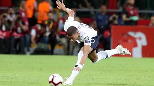 "La mauvaise caricature de Mbappé quand il estime que tout doit passer par lui" "La mauvaise caricature de Mbappé quand il estime que tout doit passer par lui"
