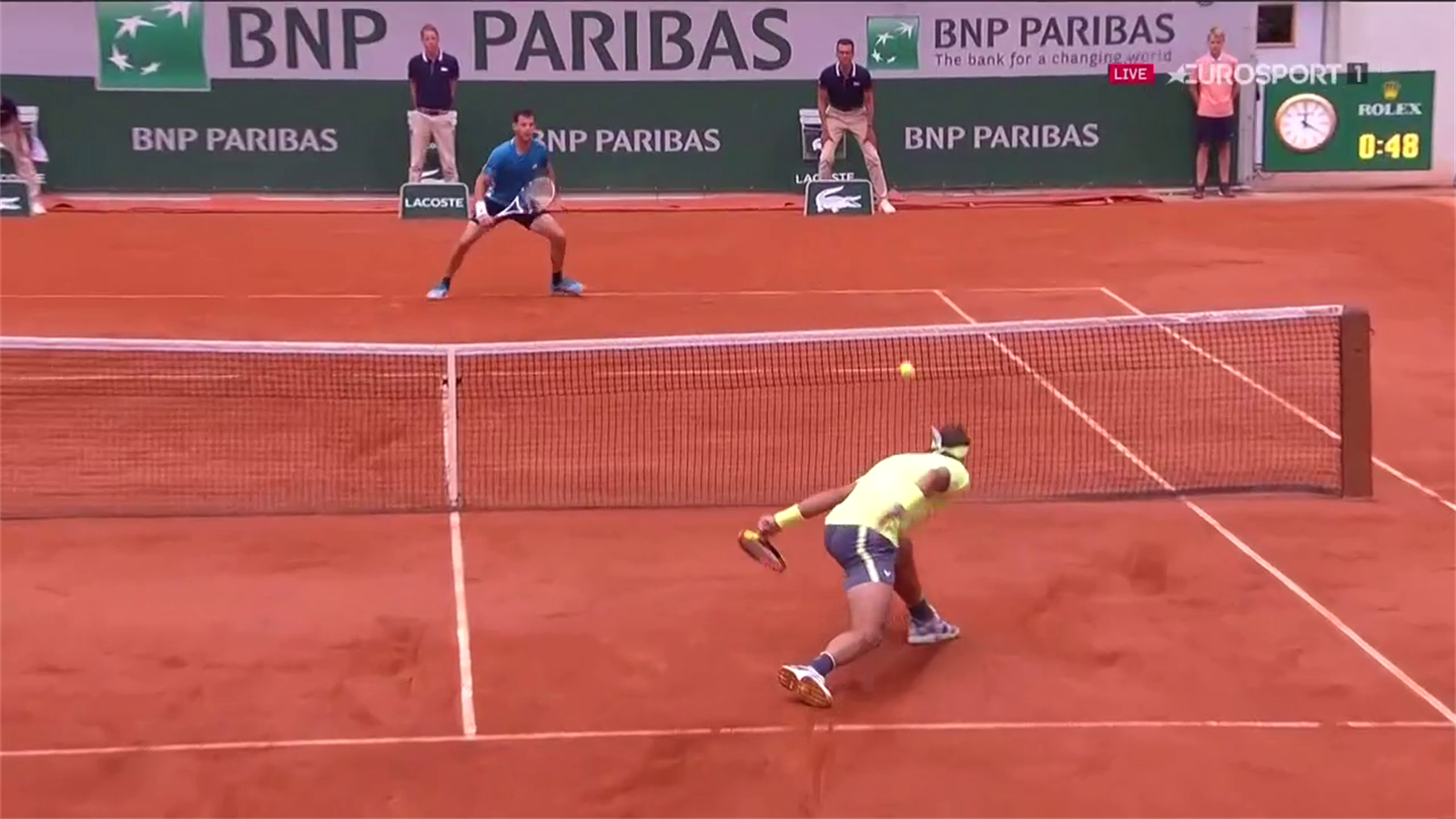 VIDEO Meraviglia di Rafa Nadal recupero