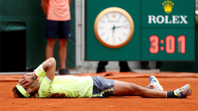 Se øyeblikket hvor han vinner sin 12. Roland-Garros-tittel Se øyeblikket hvor han vinner sin 12. Roland-Garros-tittel