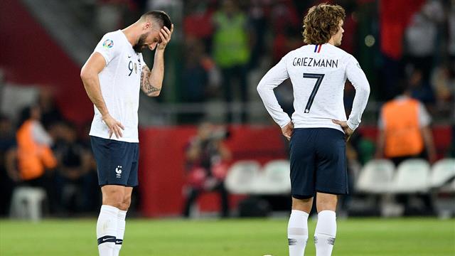 Fatigue, synthétique, 1999 : les Bleus ont des raisons de se méfier