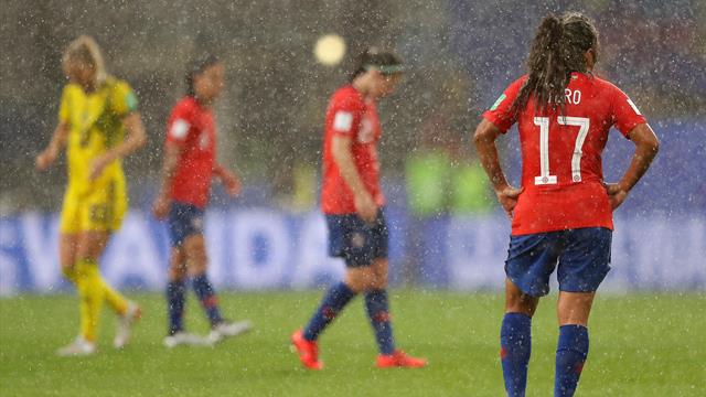 Le match Chili - Suède a repris après une interruption due à un orage