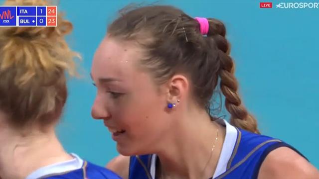 Pipe spettacolare di Elena Pietrini: Todorova abbattuta e Italia sul 2-0 Pipe spettacolare di Elena Pietrini: Todorova abbattuta e Italia sul 2-0
