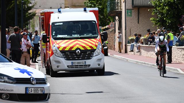 Mit 54 km/h gegen Hauswand: Froome verpasst Tour nach schwerem Sturz