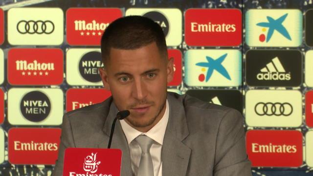 Real - Hazard : "Benzema, le meilleur numéro 9 du monde" Real - Hazard : "Benzema, le meilleur numéro 9 du monde"