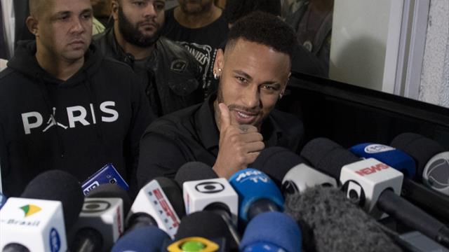 Entendu cinq heures par la police, pour Neymar "la vérité éclatera tôt ou tard"