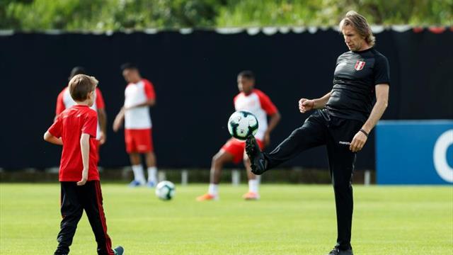 El nieto de Gareca protagoniza la última práctica de Perú antes de su debut en la Copa