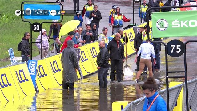 Schwimmen oder Radfahren? Zielgerade unter Wasser Schwimmen oder Radfahren? Zielgerade unter Wasser