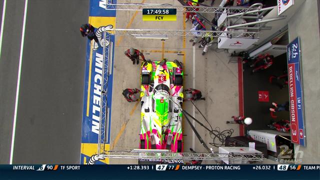 Le miracle de ces 24H : Laurent tape un rail de face et fait réparer en 2'30" top chrono Le miracle de ces 24H : Laurent tape un rail de face et fait réparer en 2'30" top chrono