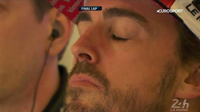 Dernier tour, Alonso ferme les yeux, ému... La Toyota n°8 va gagner Dernier tour, Alonso ferme les yeux, ému... La Toyota n°8 va gagner