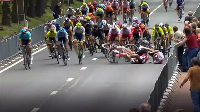 Belgien-Rundfahrt: Fieser Massensturz überschattet Evenepoel-Gesamtsieg Belgien-Rundfahrt: Fieser Massensturz überschattet Evenepoel-Gesamtsieg