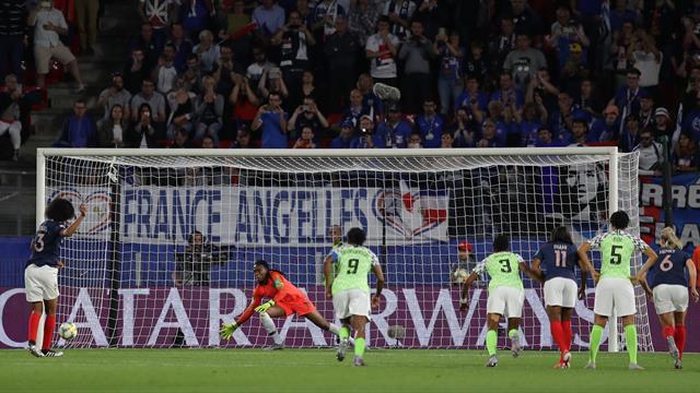 Derrien: "Avec la nouvelle règle, beaucoup de penalties seront aussi à retirer en L1" Derrien: "Avec la nouvelle règle, beaucoup de penalties seront aussi à retirer en L1"