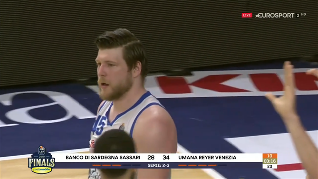Jack Cooley in versione "Ercole": 26 punti e 11 rimbalzi in gara 6 Jack Cooley in versione "Ercole": 26 punti e 11 rimbalzi in gara 6