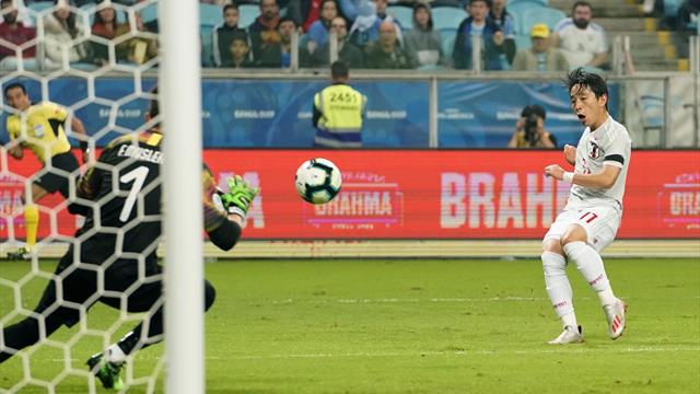 L'Uruguay accroché, le Japon toujours en vie