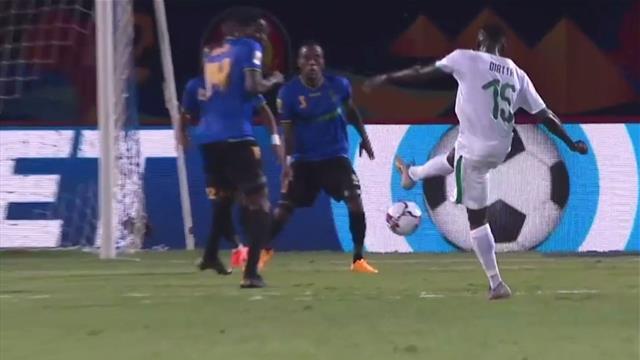 Copa África 2019: ¡Así se le pega de primeras! Derechazo imparable de Diatta para Senegal Copa África 2019: ¡Así se le pega de primeras! Derechazo imparable de Diatta para Senegal