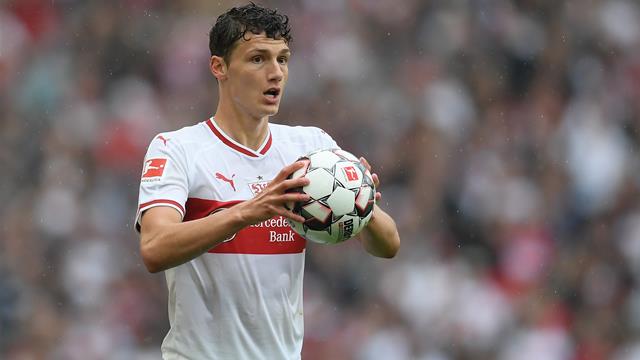 Lizarazu : "Pavard doit s'améliorer pour jouer au Bayern"