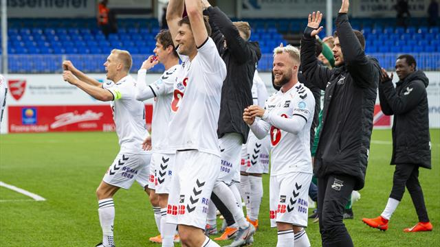 – Skal de ha mulighet til å vinne Eliteserien noen gang, så er det nå de må prøve