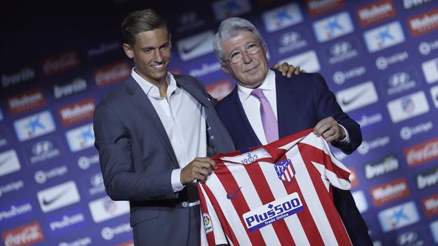 Llorente, tras ser presentado con el '14' de Rodrigo y Simeone: "No dudé en venir al Atleti"
