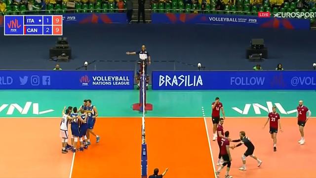 Che parallela di Pinali! L'Italia resta in piedi contro il Canada Che parallela di Pinali! L'Italia resta in piedi contro il Canada