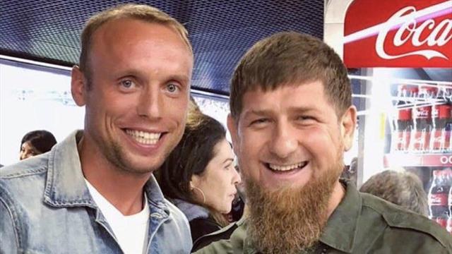 Глушаков перешел в «Ахмат» и сфотографировался с Кадыровым
