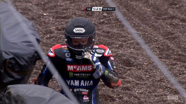 'Ouch!' - Mackenzie crashes after clipping kerb 'Ouch!' - Mackenzie crashes after clipping kerb