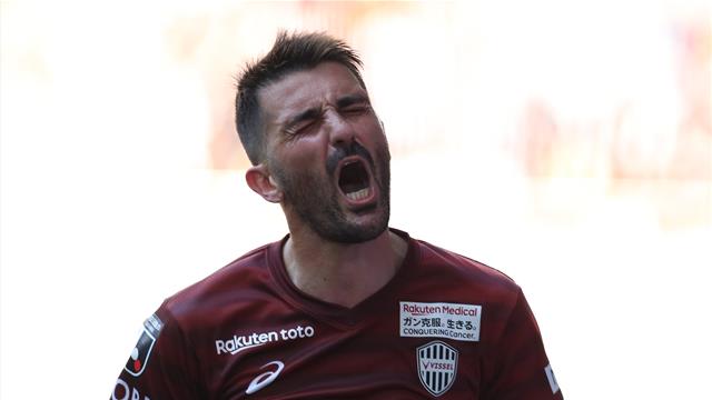David Villa and Andres Iniesta score stunners in thrilling eight-goal Vissel Kobe's victory David Villa and Andres Iniesta score stunners in thrilling eight-goal Vissel Kobe's victory