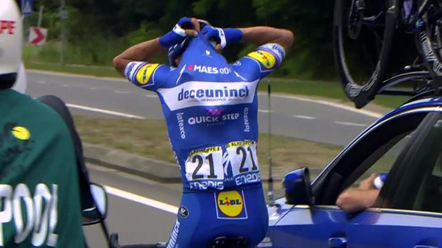 Tour de Francia 2019: Lección de compañerismo de Alaphilippe: ¡Cargó con hasta 8 bidones! Tour de Francia 2019: Lección de compañerismo de Alaphilippe: ¡Cargó con hasta 8 bidones!