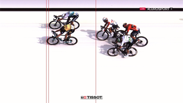 Teunissen a dompté Sagan sur le fil : L'arrivée de la 1re étape Teunissen a dompté Sagan sur le fil : L'arrivée de la 1re étape