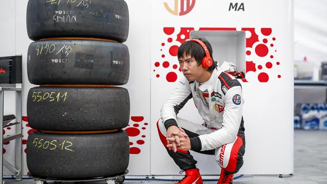 Ma en DHL Pole de la Course 2 à grille inversée en WTCR