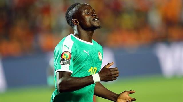 La interminable carambola que ni Mané pudo convertir en gol La interminable carambola que ni Mané pudo convertir en gol
