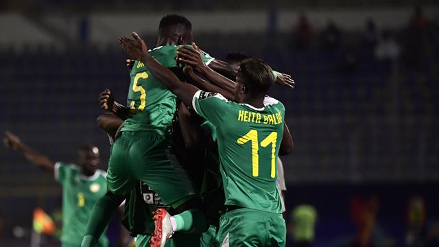 Gueye buca il Benin, il Senegal vola in semifinale. Avanti anche la Nigeria, 2-1 al Sudafrica