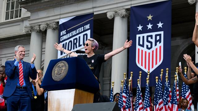 Il toccante discorso di Megan Rapinoe: "Siate persone migliori, fate come noi" Il toccante discorso di Megan Rapinoe: "Siate persone migliori, fate come noi"