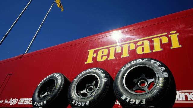 Ferrari entdeckt Flüchtlinge in einem Transporter in Silverstone